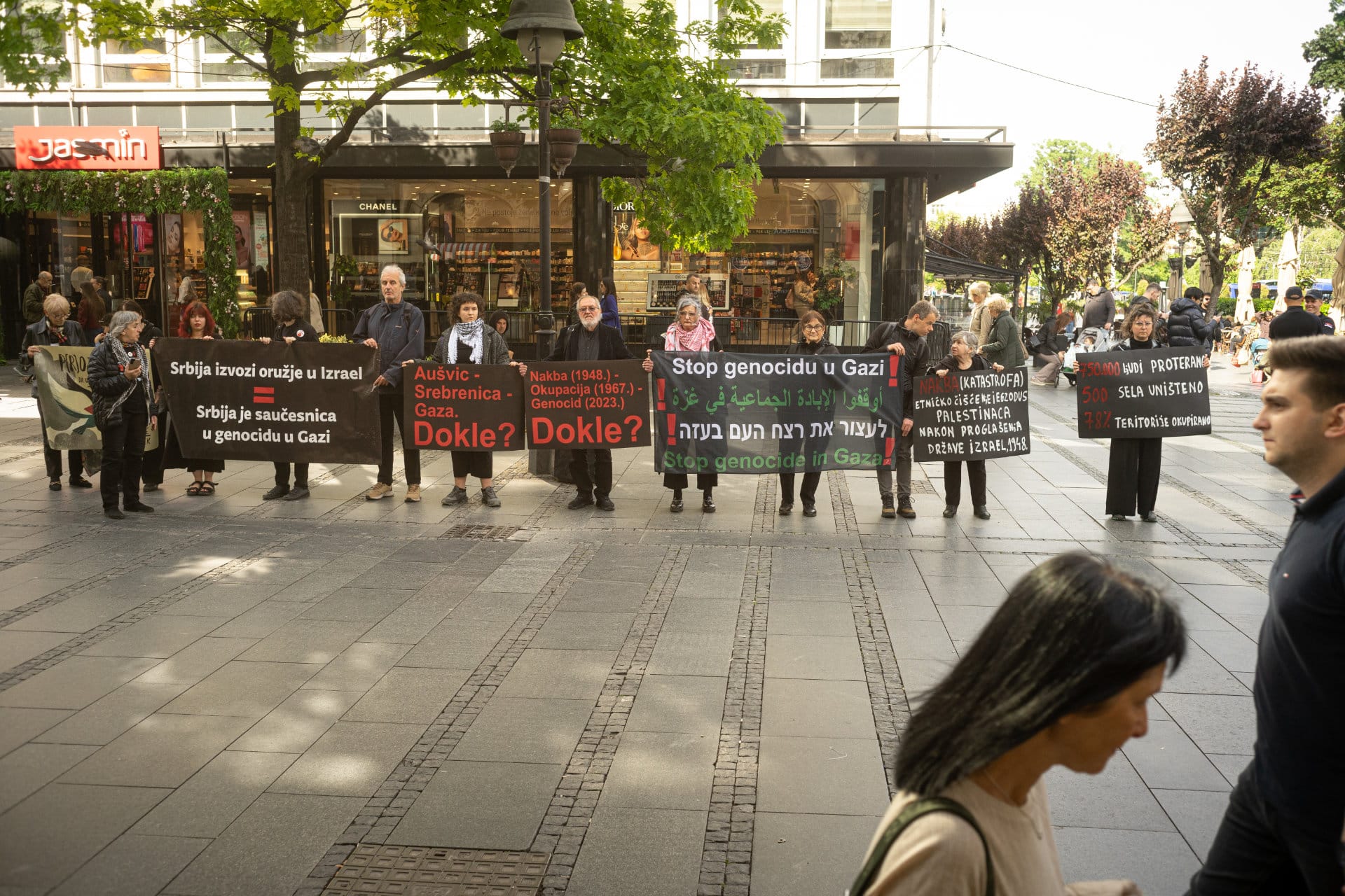 Women’s function as change agents in nonviolent protests in Ukraine and the Balkan states 